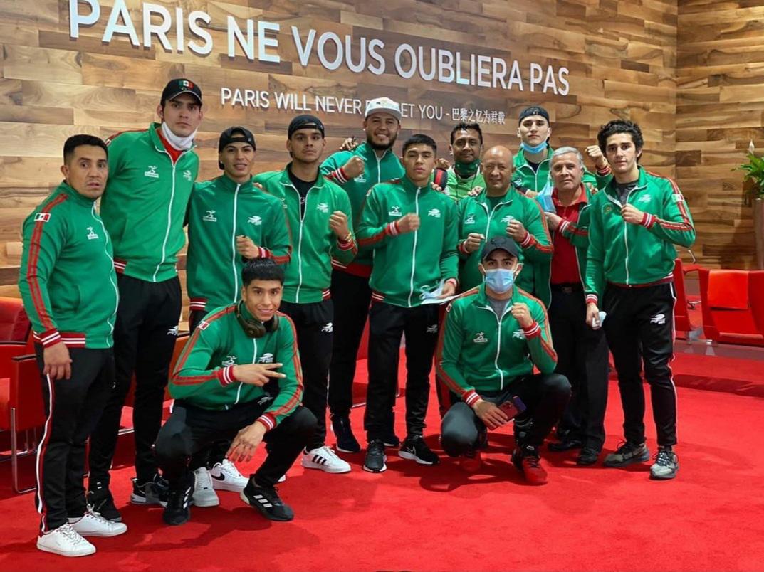 $!Mazatleco Marco Verde viaja con México a Campeonato Mundial de Boxeo en Serbia