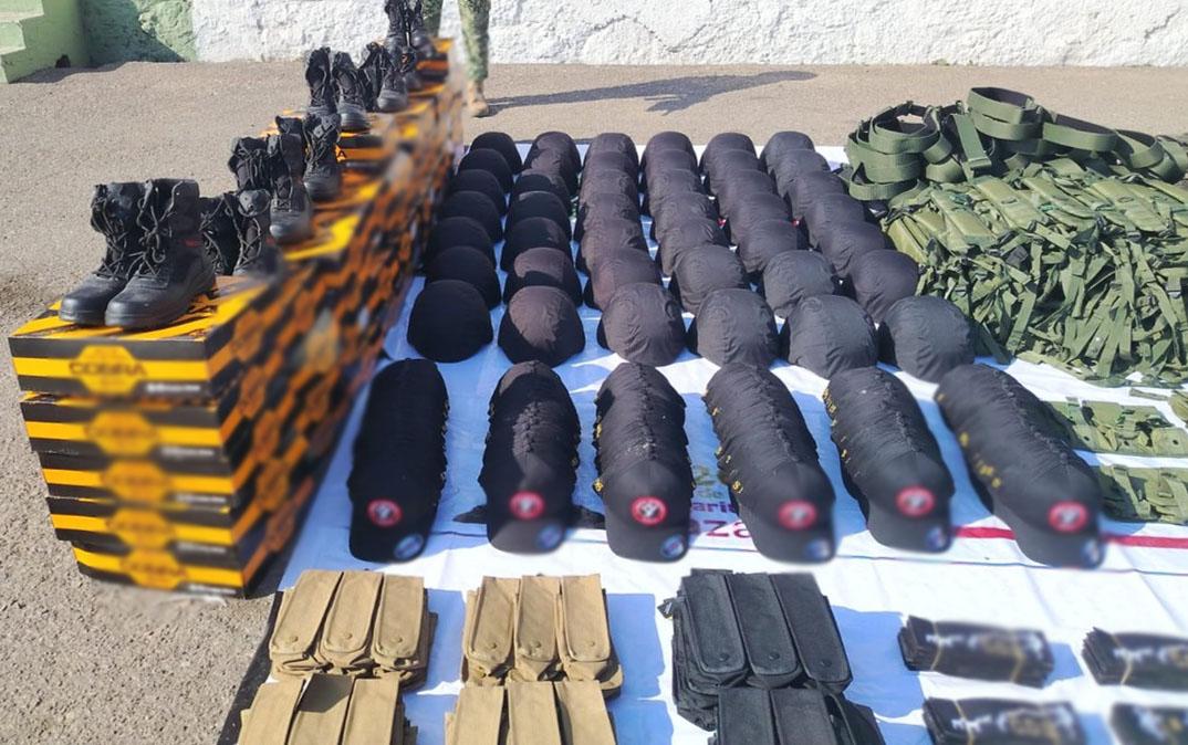 $!Decomisan más de 200 uniformes tácticos en El Rosario