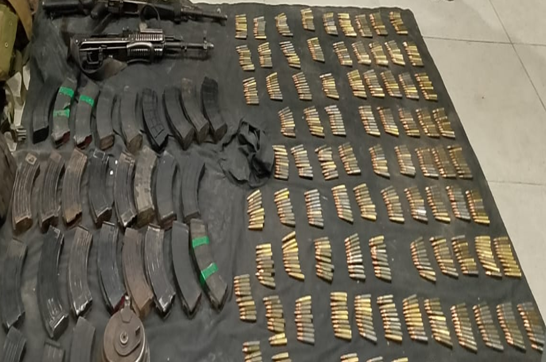 $!Aseguran Guardia Nacional y Ejército arsenal en Escuinapa y San Ignacio