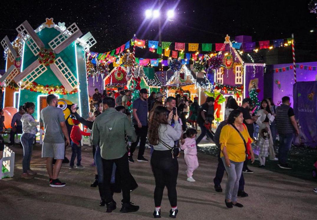 $!Chicos y grandes disfrutan del mágico show navideño en la Verbena Culiacán 2025