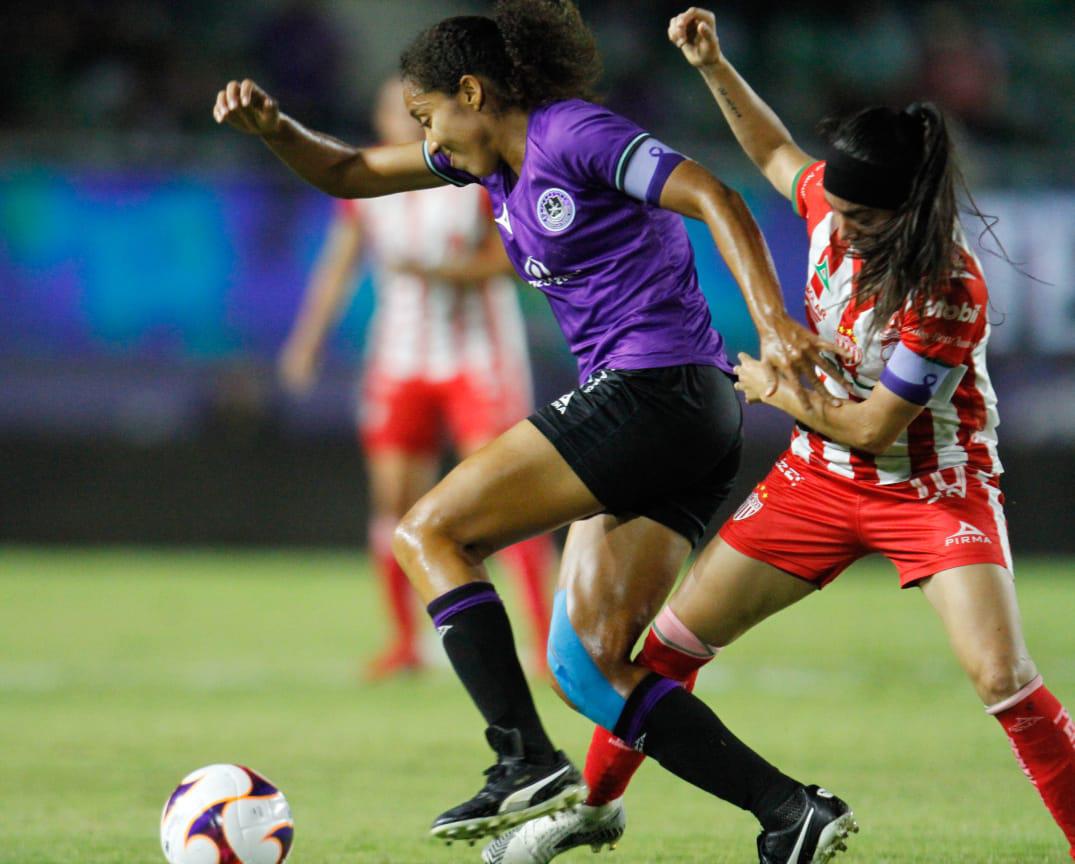 $!Mazatlán FC Femenil apaga a las Centellas del Necaxa en el Kraken