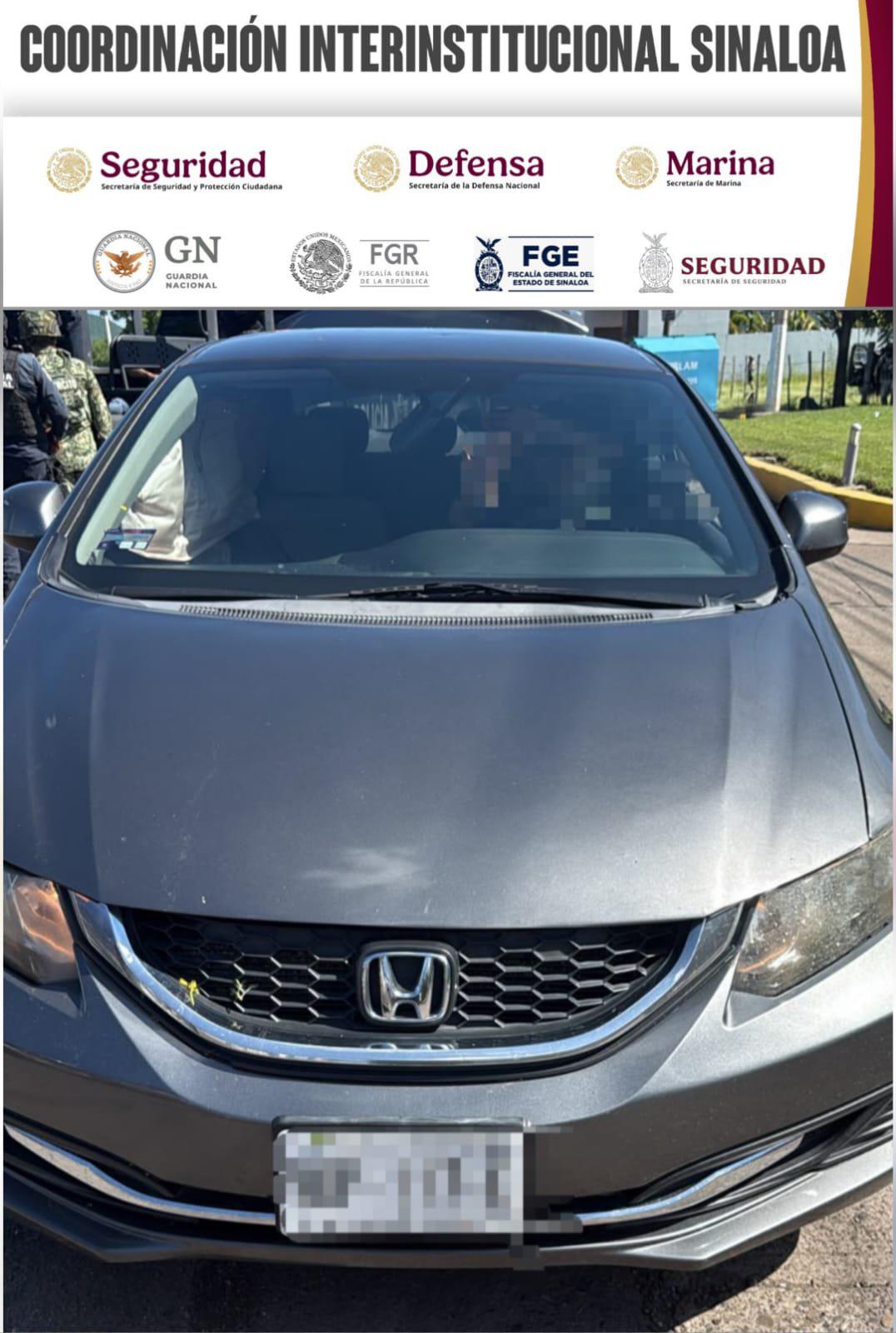 $!Confirman detención de tres civiles armados tras persecución al sur de Culiacán