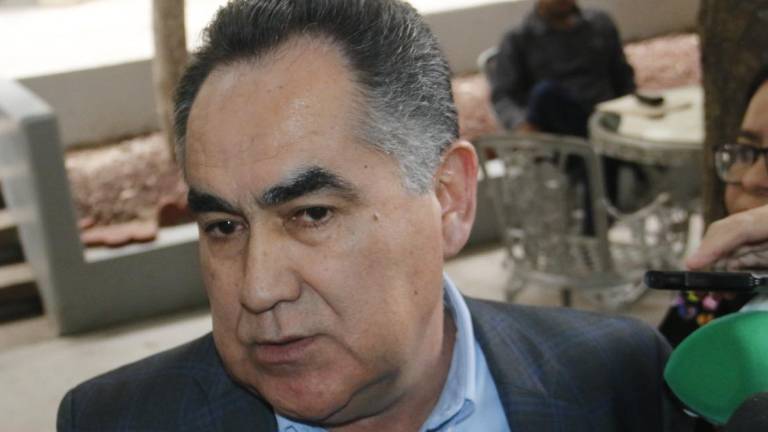 El Rector Jesús Madueña Molina explicó que la institución acuerda con los distintos proveedores para que les permita pagar los productos en plazos.