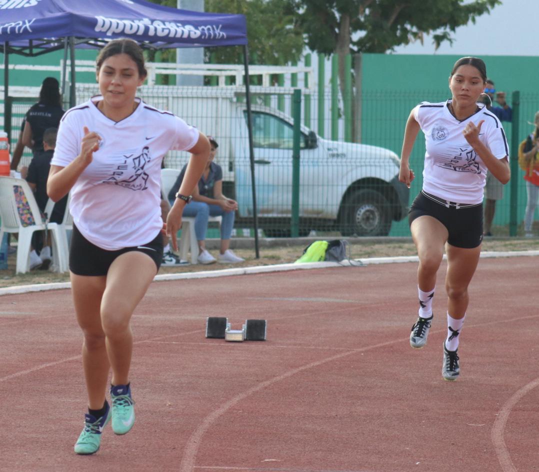 $!Velocistas ‘sacan chispas’ a la pista en la segunda fecha del Serial de Atletismo Imdem