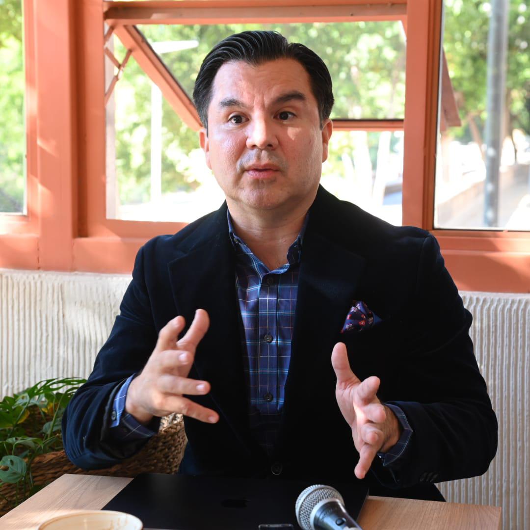 $!Estudia investigador de la UAS efecto de la luz de pantallas, LED y dispositivos en supresión de melatonina