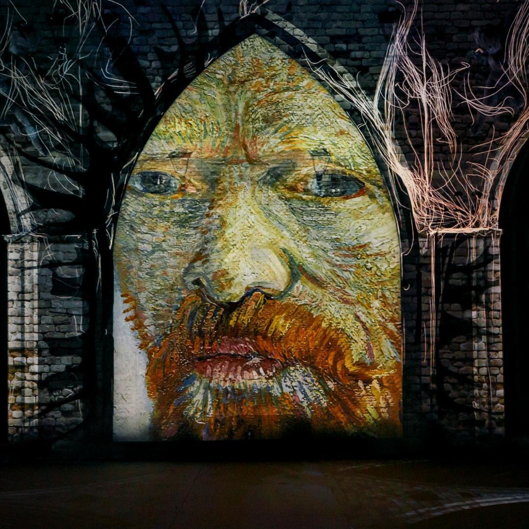 $!“Van Gogh, the Immersive Experience” sumerge en la belleza y el legado de uno de los pintores más influyentes de la historia.