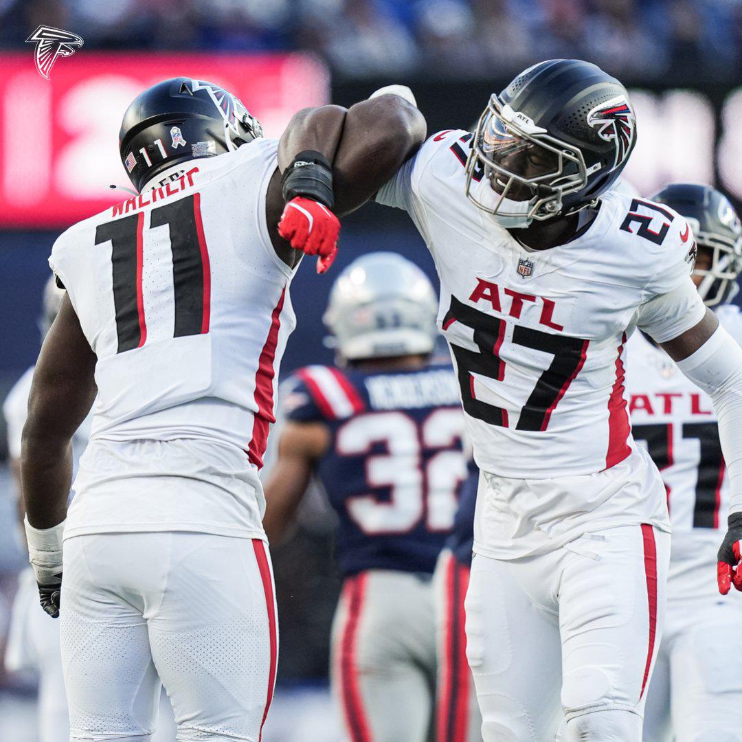 $!Novato de los Falcons, James Pearce Jr., arrestado en Florida tras presunta disputa doméstica