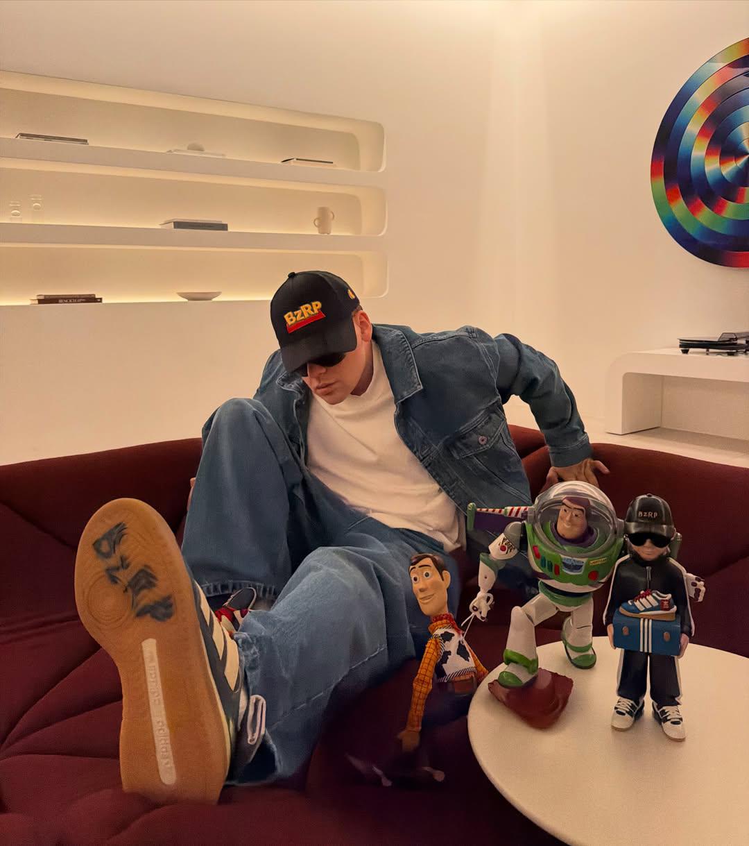 $!El personaje de Bizarrap coincidirá en pantalla con otro juguete cuya voz será interpretada por Bad Bunny.