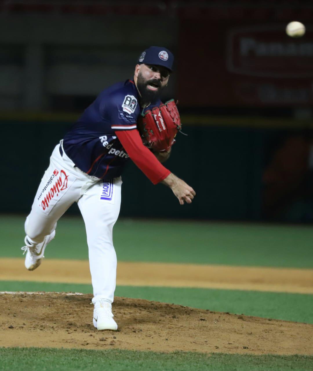 $!Se apaga ofensiva de Venados y pierde serie en salida de Urquidy