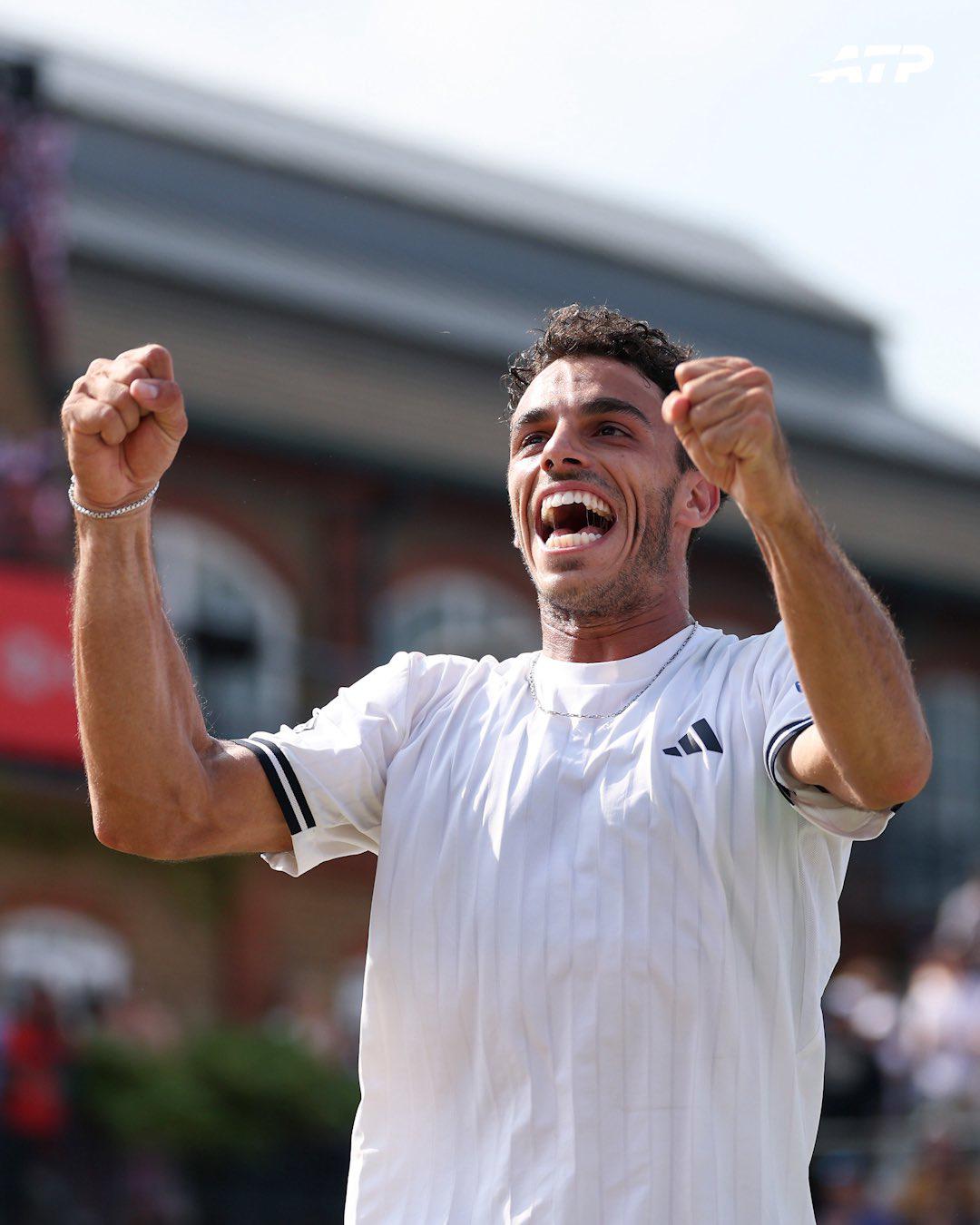 $!¡Campeón del Queen’s Club! Cerúndolo remonta y cierra su mejor semana sobre césped