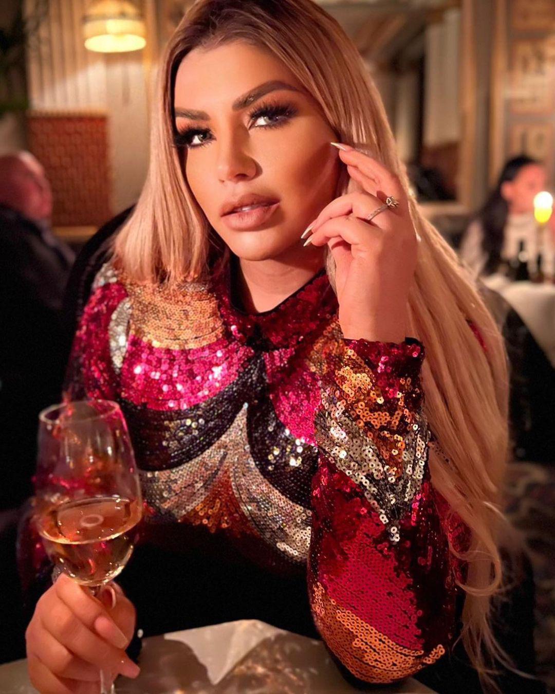 $!Entrega Vicente Fernández Jr. anillo de compromiso a su novia Mariana