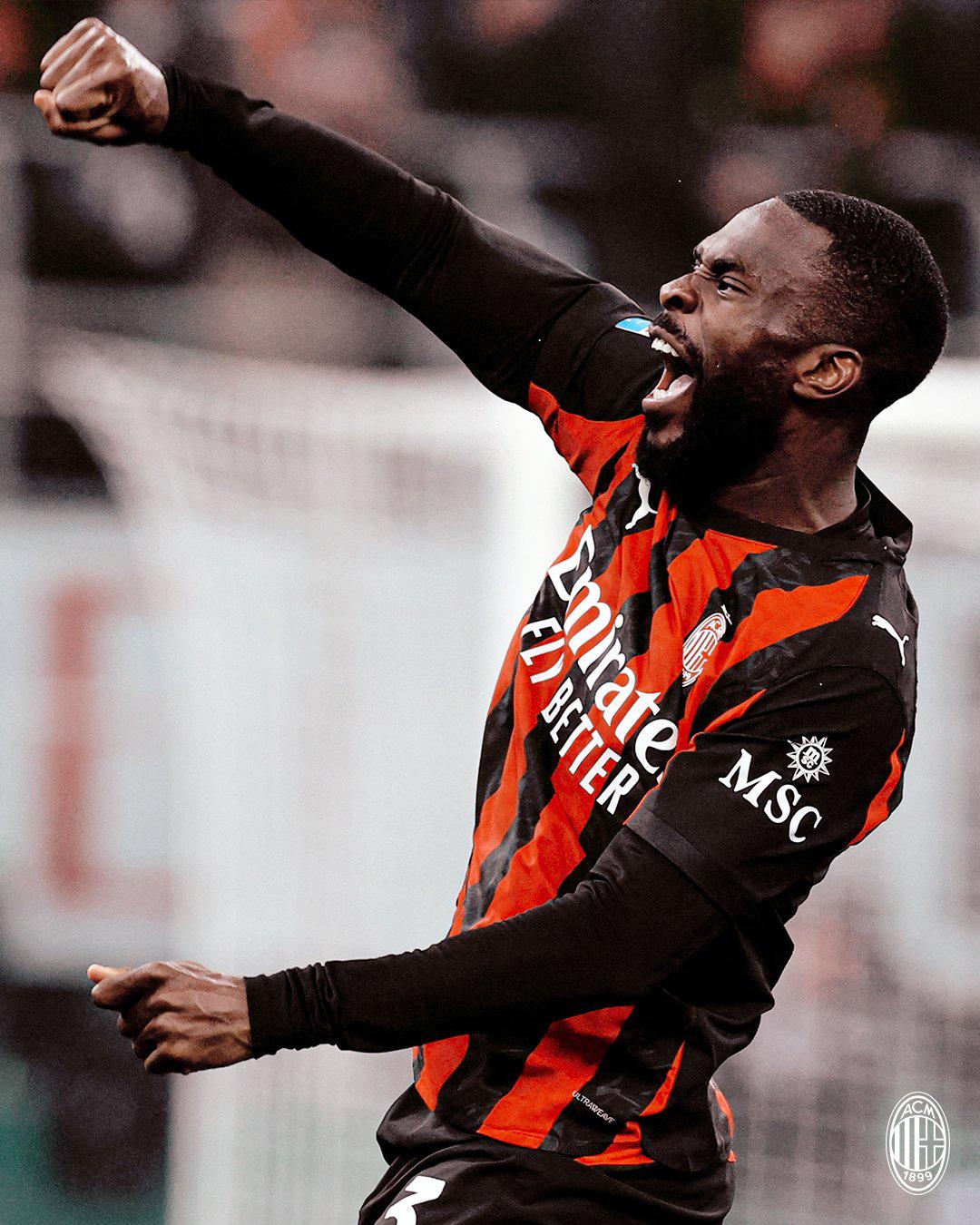 $!El Milán de Santi Giménez vence 1-0 a Lazio y se coloca líder provisional de la Serie A