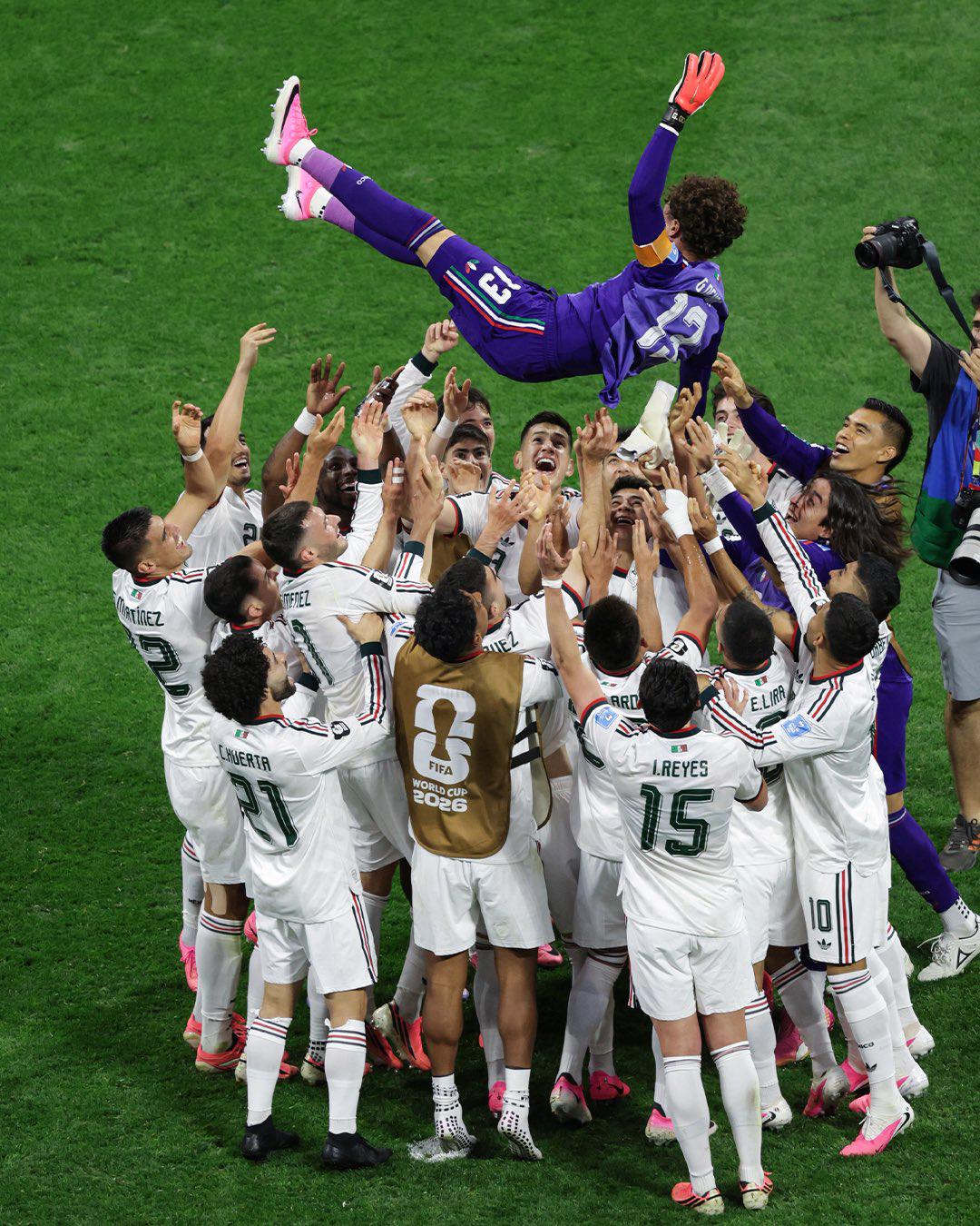$!‘Todo el sacrificio valió la pena’: Memo Ochoa celebra su sexto Mundial