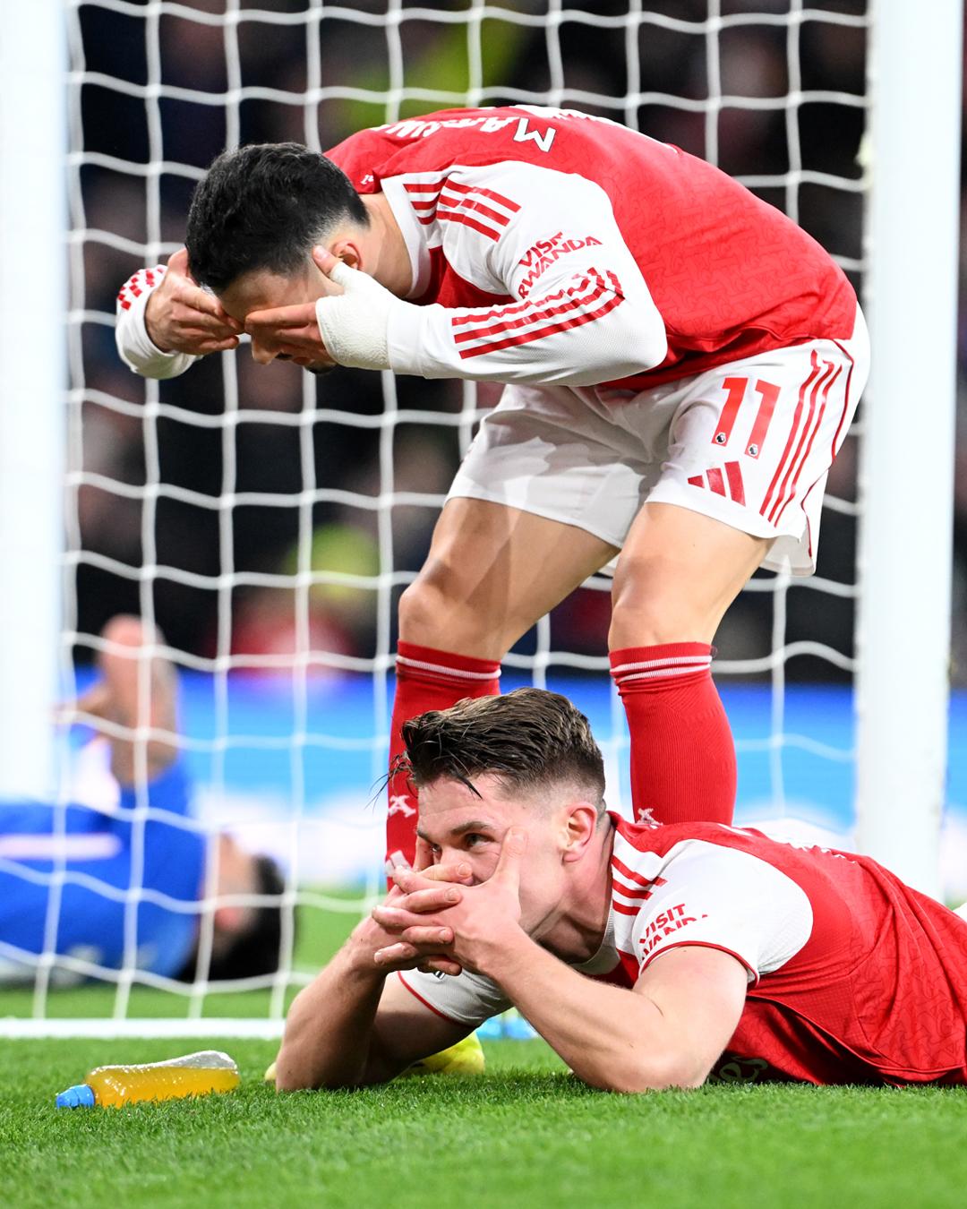 $!Zubimendi guía al Arsenal con homenaje a Merino en triunfo 3-0 sobre Sunderland