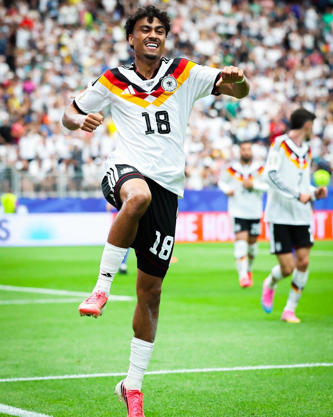 $!Alemania espera recuperar a Nathaniel Brown para enfrentar a Paraguay