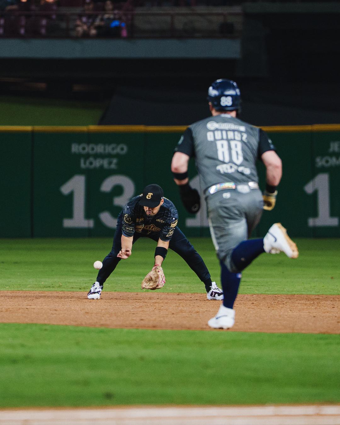 $!Tomateros firma regreso espectacular y vence a Algodoneros