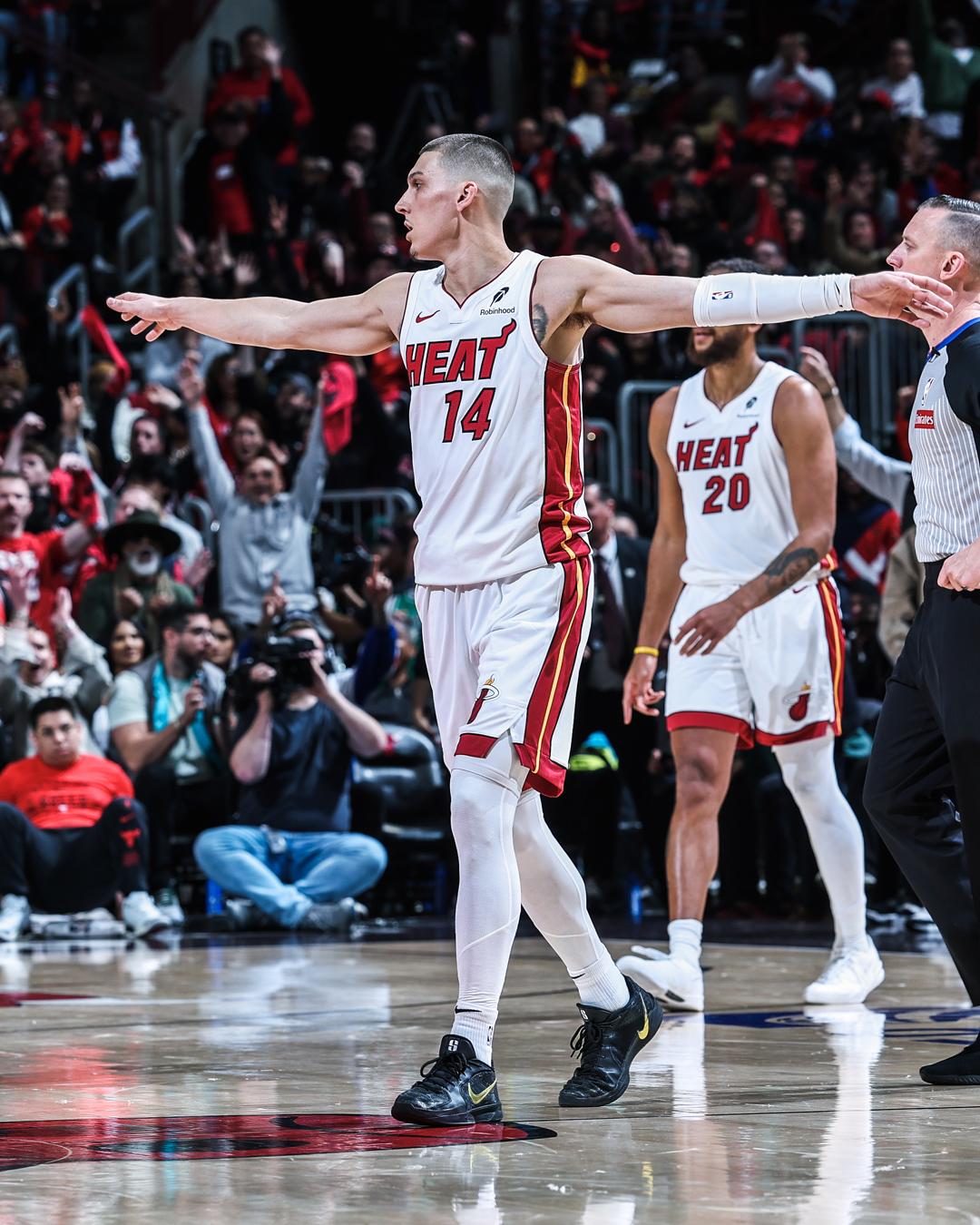 $!Tyler Herro brilla para que Miami Heat avance en el Play-In