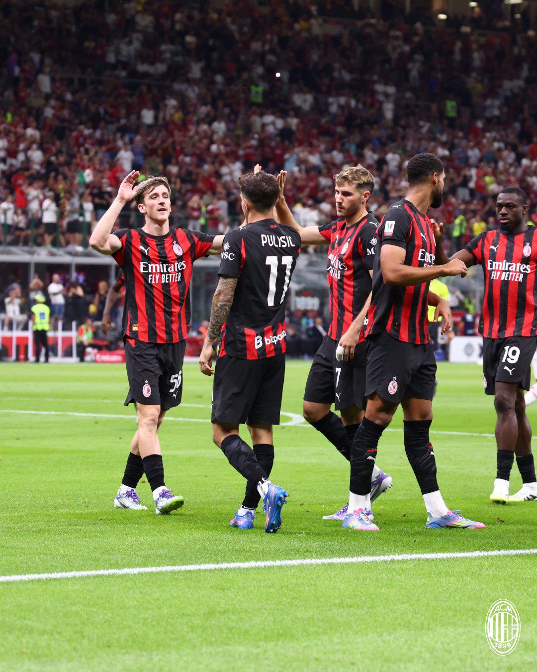 $!Santiago Giménez debuta con asistencia y Modric se estrena en la victoria del Milán en Coppa Italia