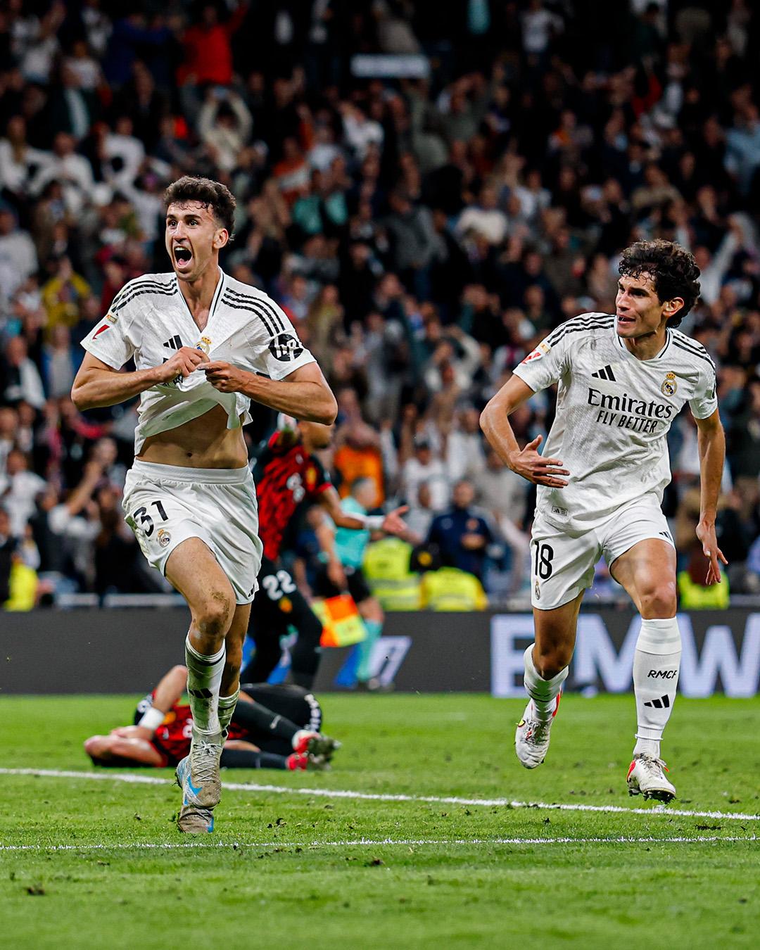 $!Jacobo Ramón salva al Real Madrid y aplaza el título del Barcelona