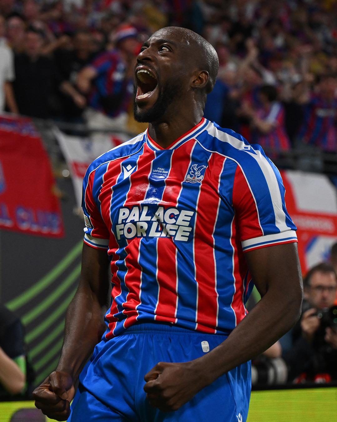 $!Crystal Palace hace historia y conquista la Conference League ante Rayo Vallecano