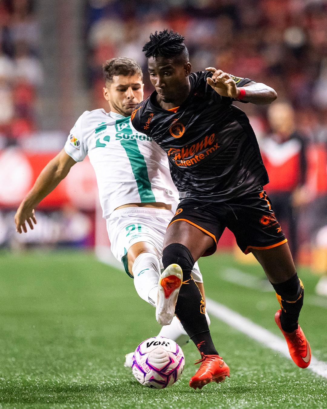 $!Xolos frena en seco a Santos Laguna con goleada 4-1