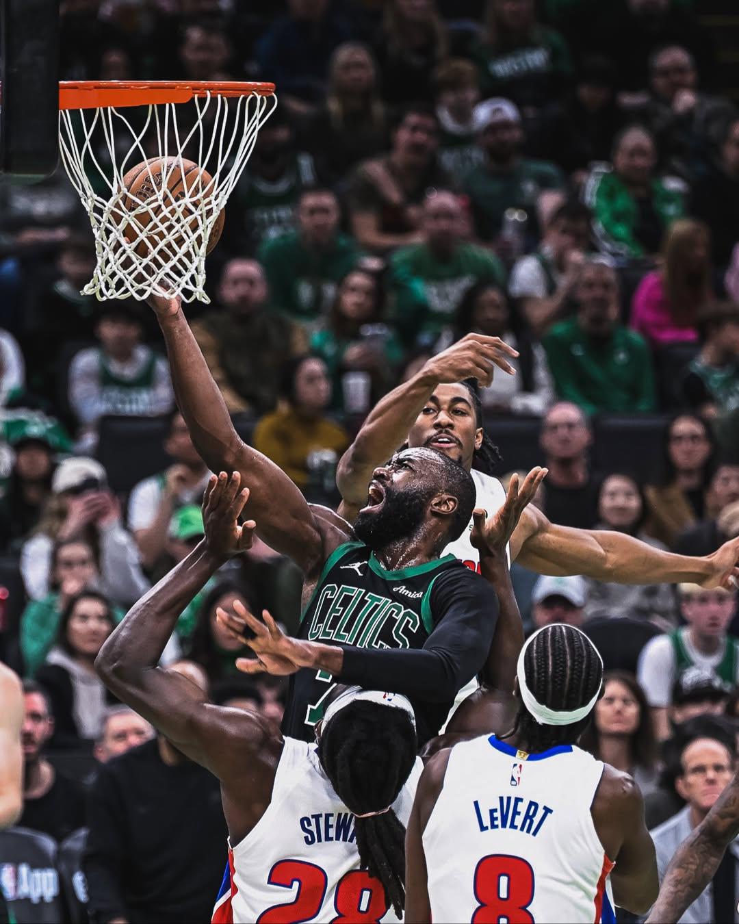 $!Celtics frenan la racha de los Pistons en la NBA Cup