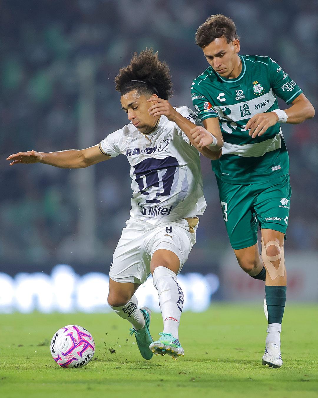 $!Santos Laguna hila su sexta victoria consecutiva tras vencer 2-0 a Pumas