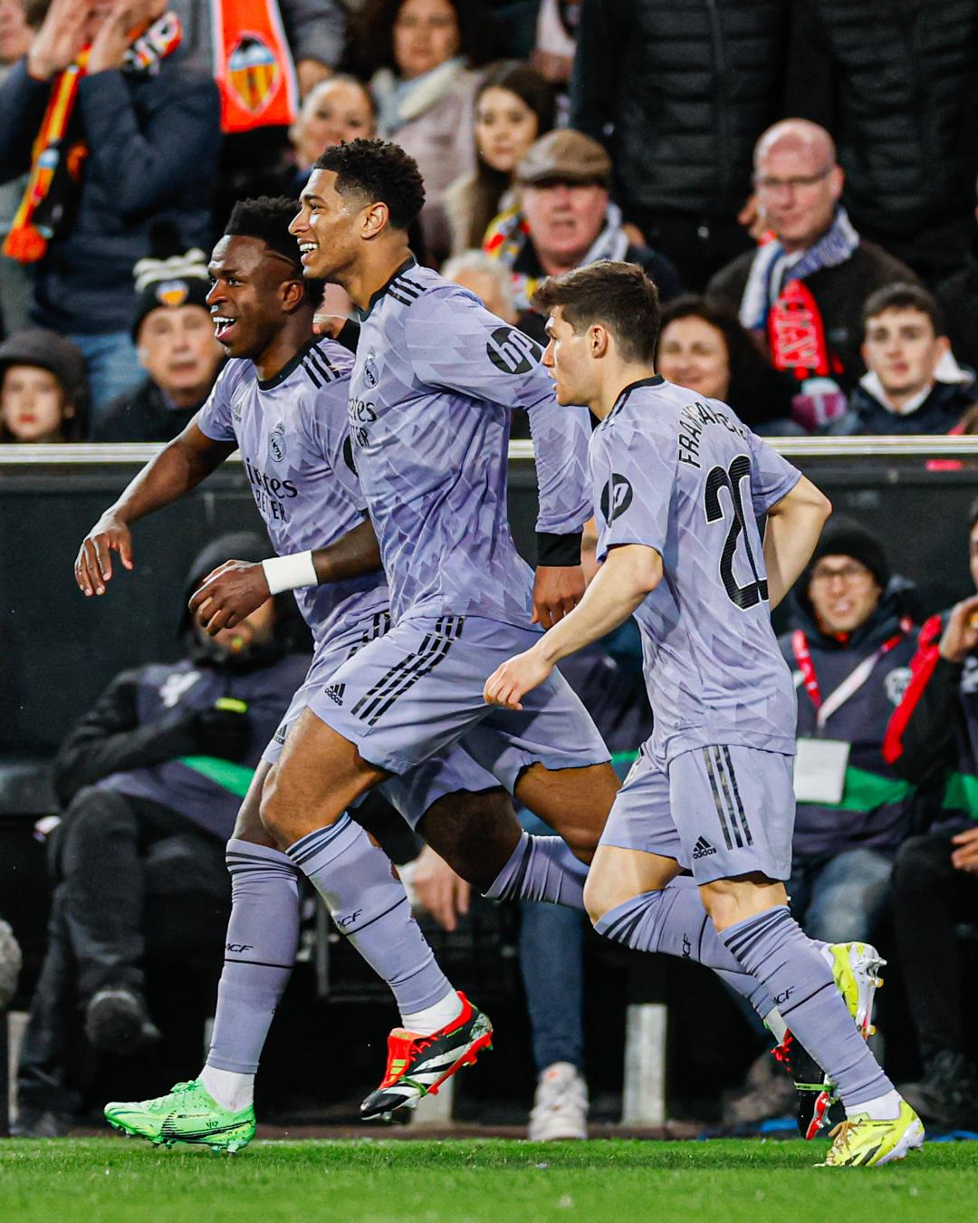 $!Una decisión arbitral inédita impide la victoria del Real Madrid en Valencia