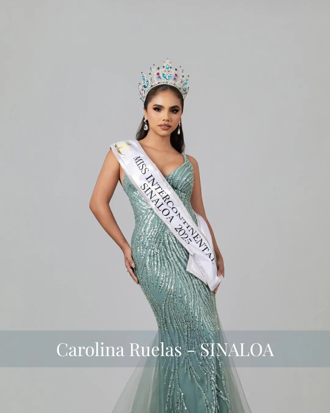 $!Carolina Ruelas luce la banda de Señorita Continental tras coronarse en Miss Intercontinental México 2025.