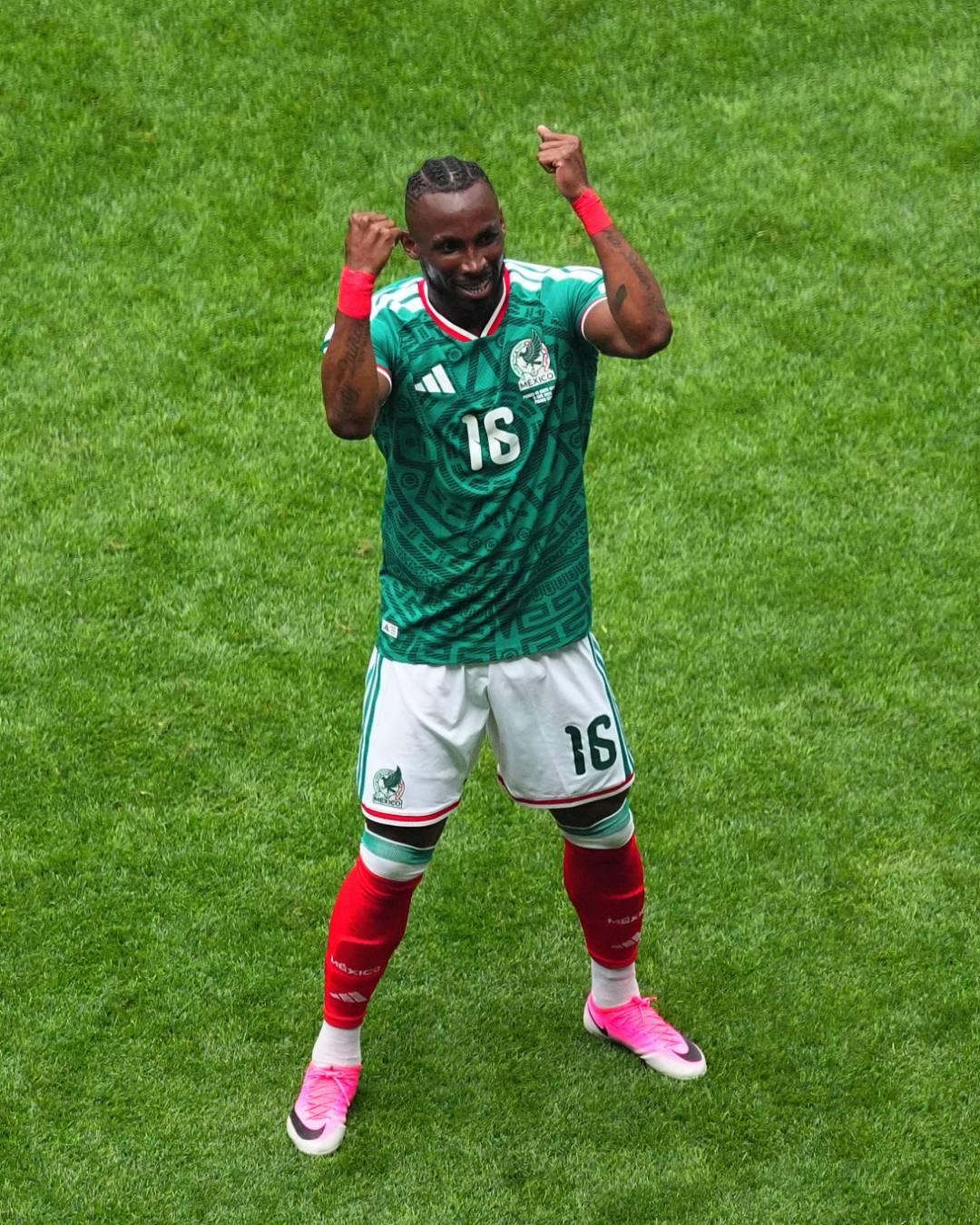 $!Julián Quiñones celebra su primer gol en un Mundial y destaca apoyo de la afición mexicana