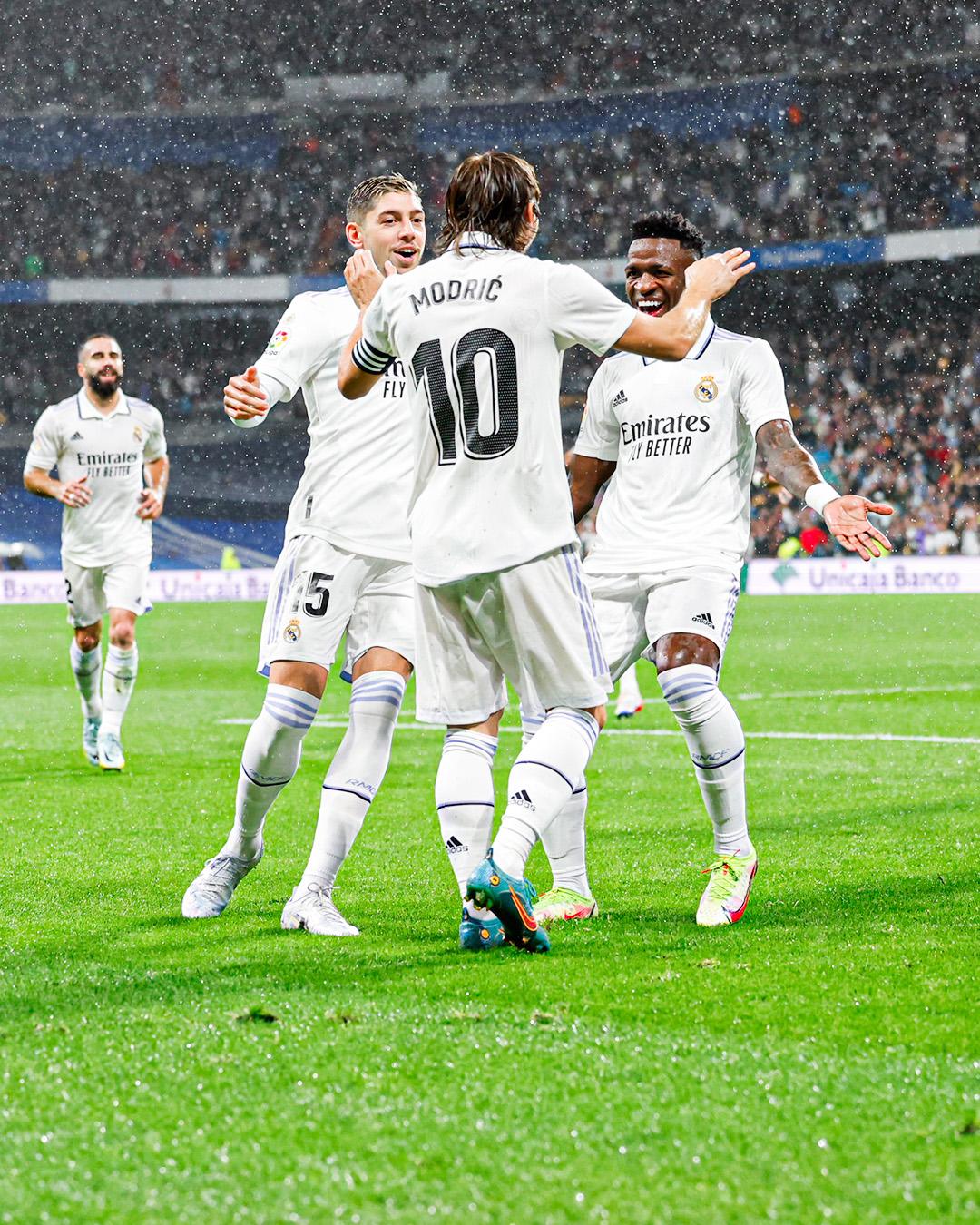 $!Real Madrid se impone sin problemas al Sevilla y sigue invicto