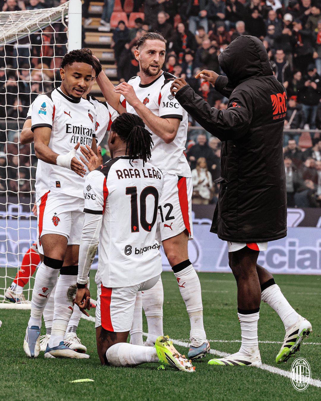 $!Milan reacciona en el cierre y vence a Cremonese