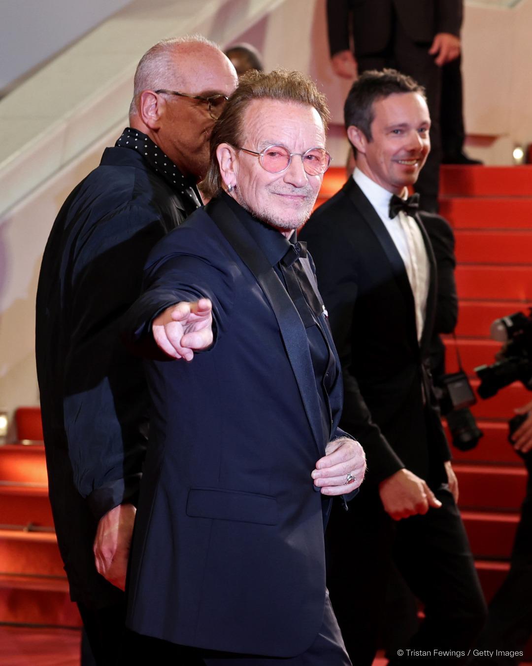 $!El artista a su llegada a la alfombra roja,