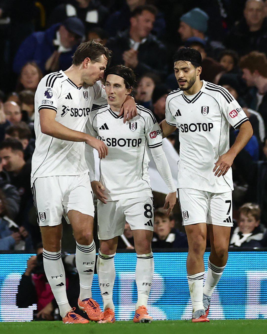 $!Crystal Palace vence al Fulham de Raúl Jiménez en el cierre y se mete en zona Champions