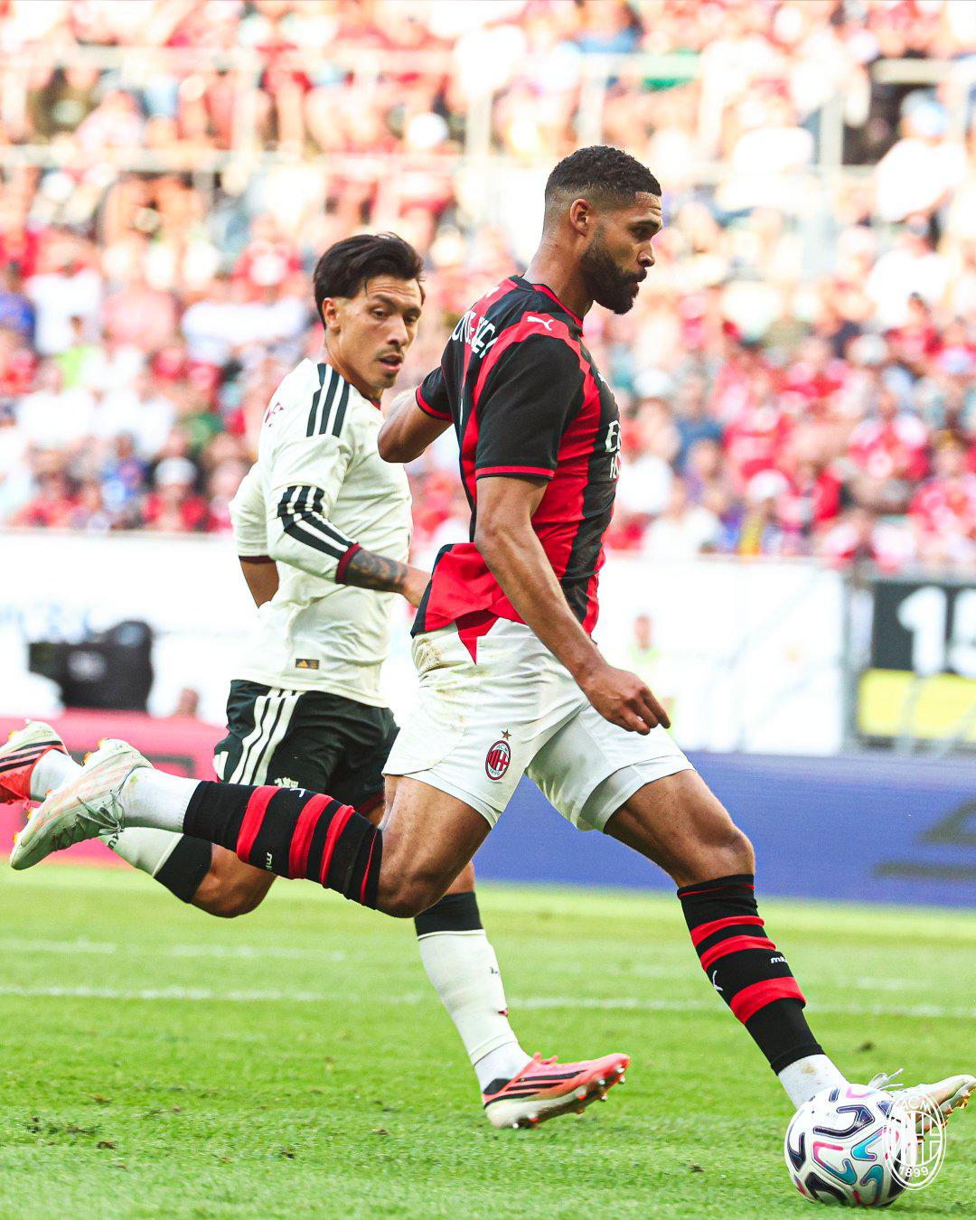 $!Milan remonta al Manchester United y se impone 4-2 en amistoso de pretemporada