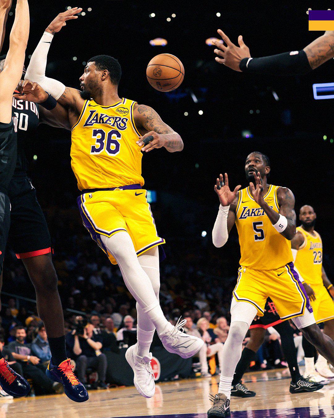 $!LeBron guía a Lakers en triunfo sobre Rockets en el arranque de los Playoffs