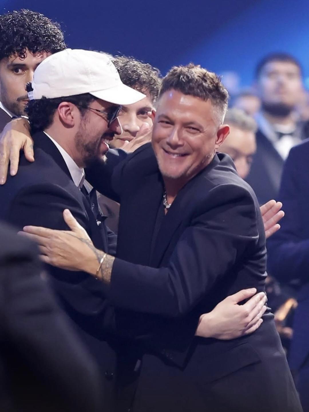 $!Bad Bunny se lleva el premio a Mejor Álbum del Año de los Latin Grammy 2025