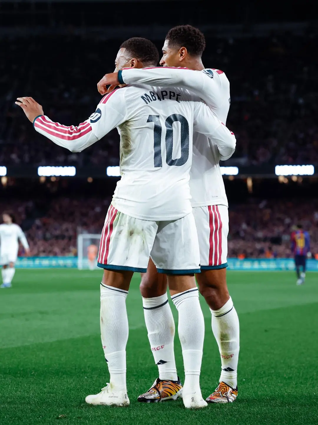 $!Real Madrid quita el invicto al Barcelona con doblete de Mbappé en El Clásico