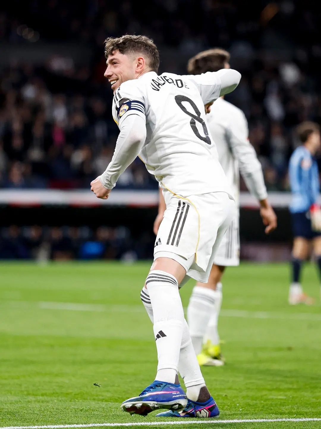 $!Vinícius brilla con doblete y Real Madrid arrasa 4-1 a la Real Sociedad en el Bernabéu