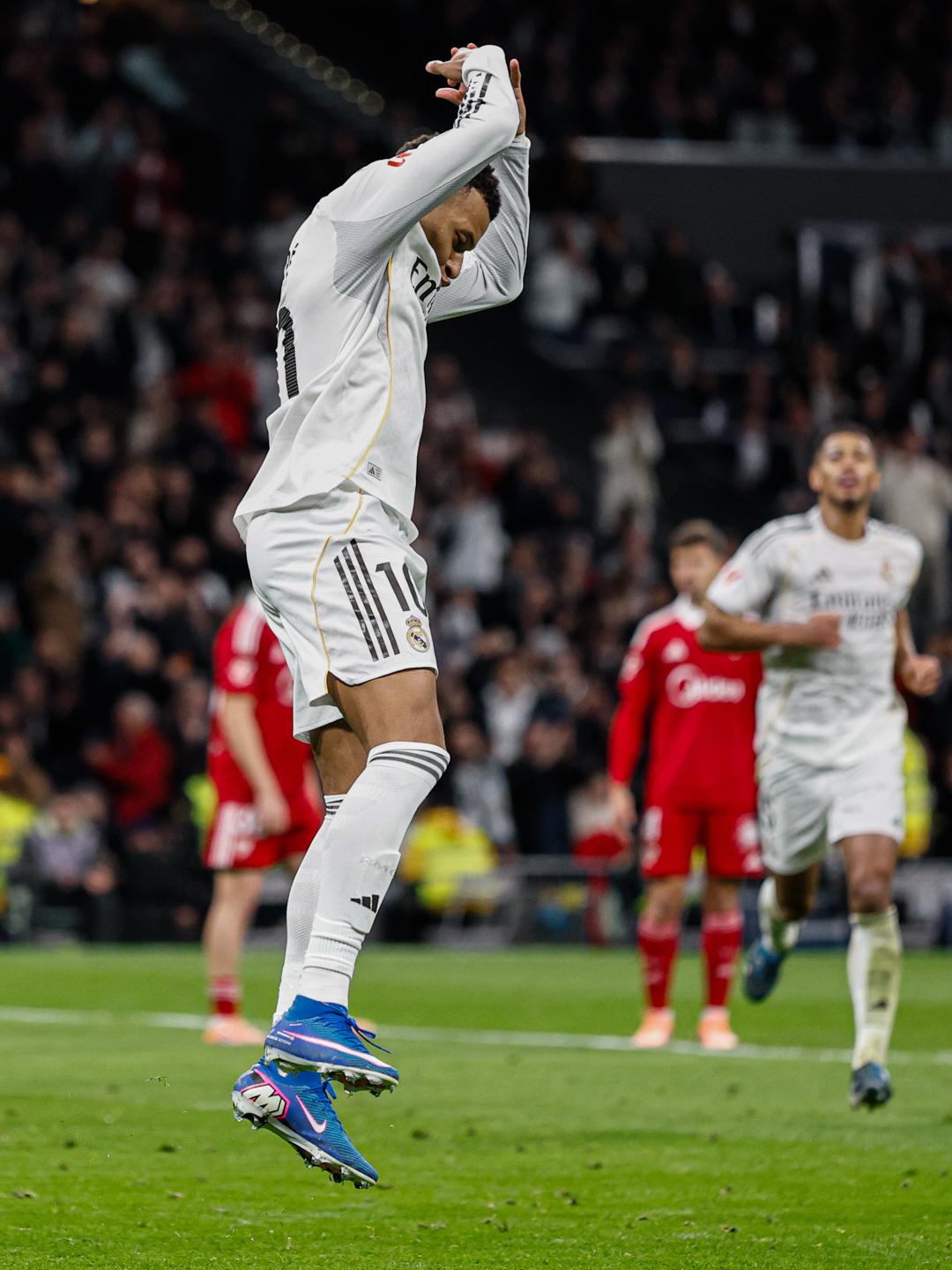 $!Mbappé iguala récord de Cristiano Ronaldo y Real Madrid vence 2-0 al Sevilla en LaLiga