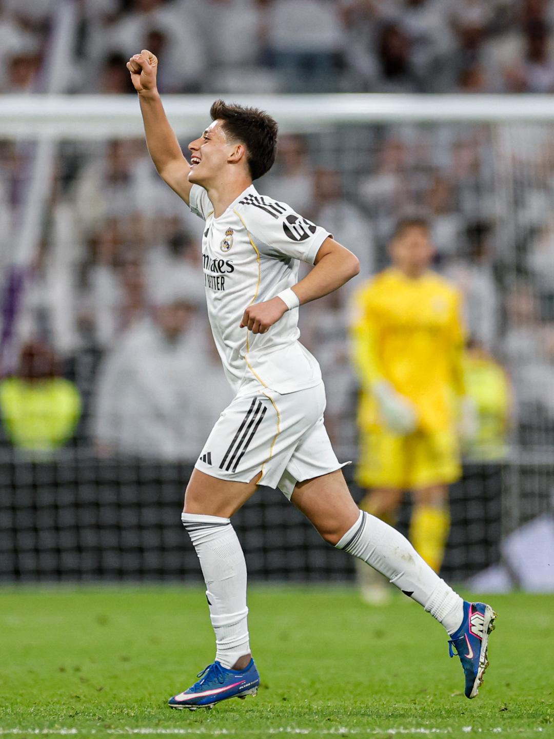 $!Real Madrid golea al Elche y presiona al Barcelona en LaLiga