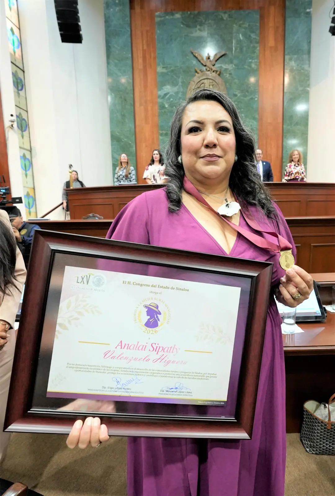 $!Reconocen en el Congreso de Sinaloa a Analai Sipatly con Premio a la Mujer Rural 2026