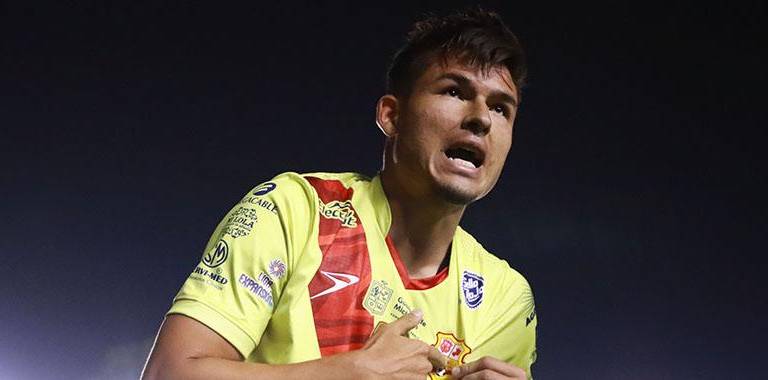 Morelia da el primer paso ante Atlante