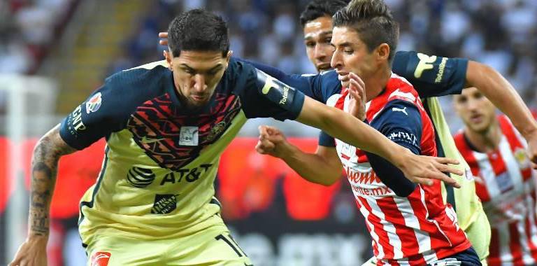 Chivas y América salen con la pólvora mojada en el Clásico Nacional