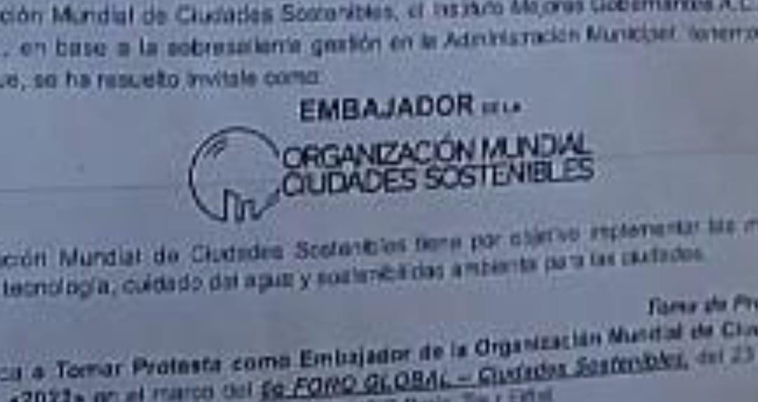 $!Alcalde de Mazatlán dice que no tiene por qué rendir cuentas a nadie por sus viajes