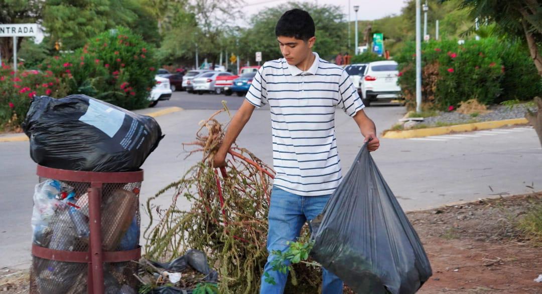$!Ángel recupera los espacios públicos en Ahome con su Proyecto Esmeralda