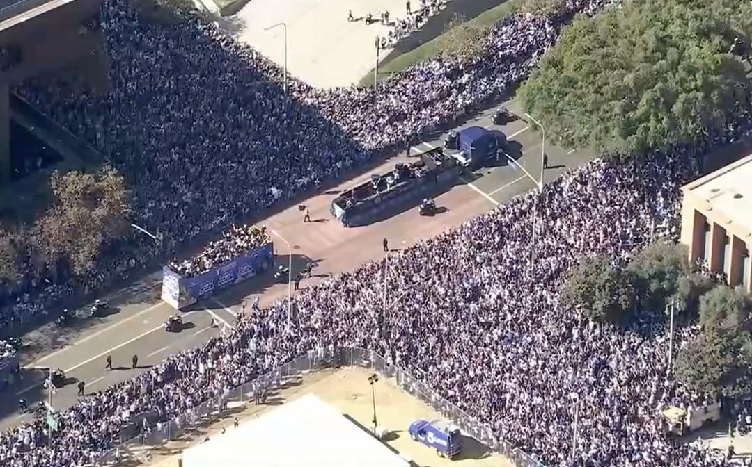 $!Dodgers celebra con su afición el bicampeonato de las Mayores
