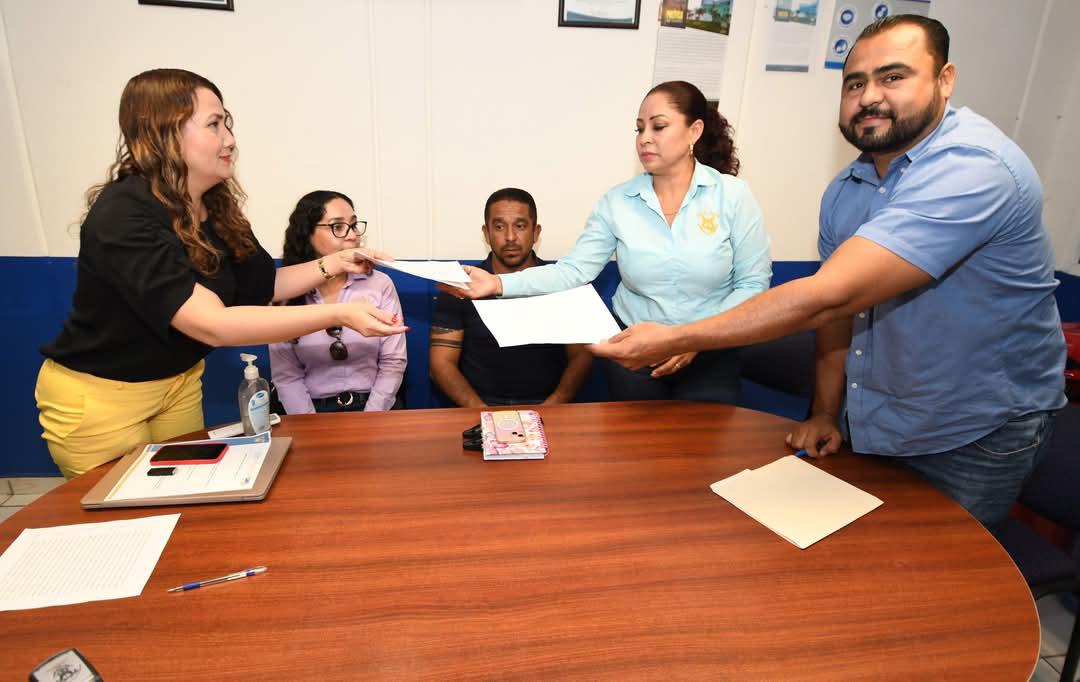 $!Nombran a nueva directora de la preparatoria UAS en Rosario