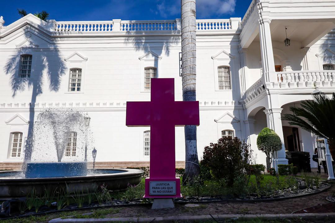 $!Más nombres, misma exigencia: memorial de feminicidios vuelve a Culiacán