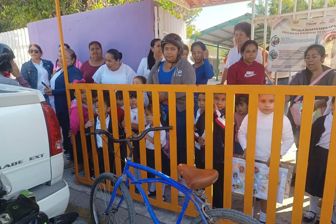 $!Al Gobierno de Escuinapa se le olvida pagar la luz y kínder se queda sin servicio